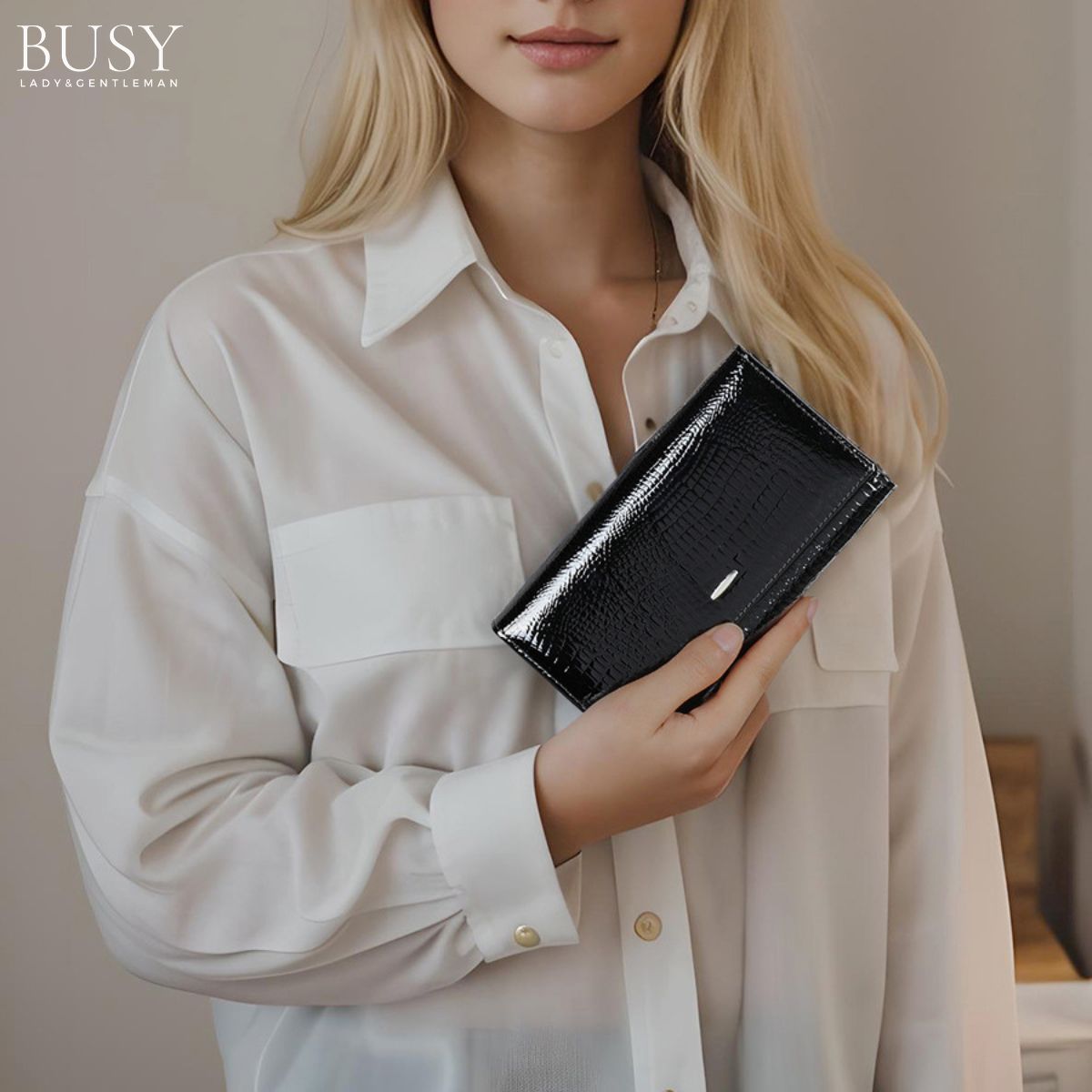 Portofel damă Ruby, piele naturală lăcuită, multe sloturi, inchidere magnetica, BUSY LDY & GTM®, red wine