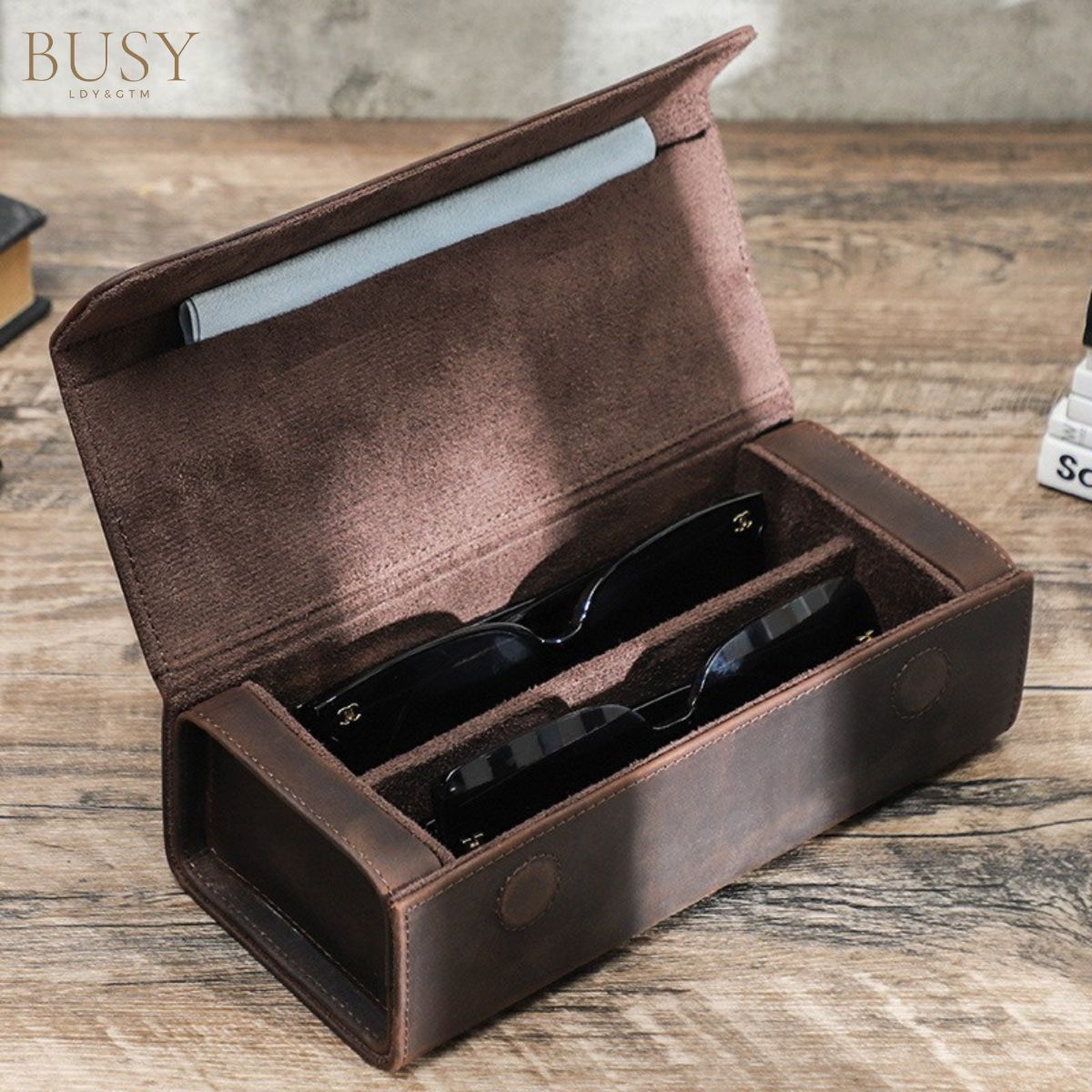 Toc pentru ochelari din piele naturala Crazy Horse, 2 perechi, BUSY LDY & GTM® - coffee
