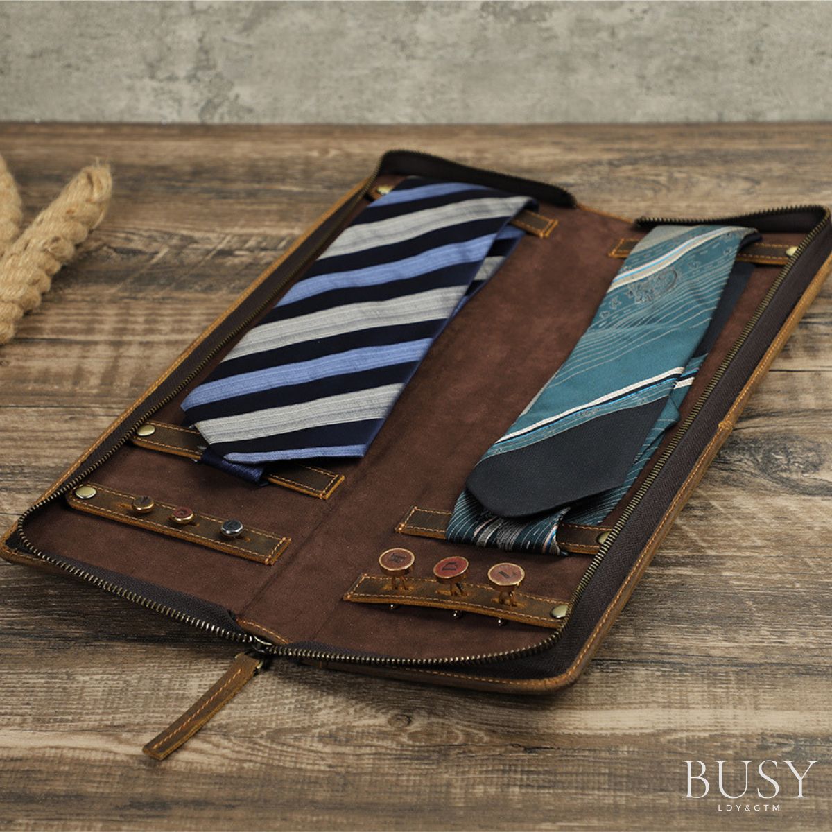 Husă cravata si butoni din piele naturala Crazy Horse, 2 cravate, BUSY LDY & GTM® - coffee